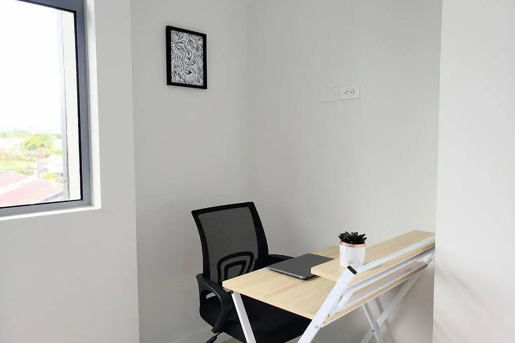 Apartment 2B/R Parkhurst Paradise With Infinity Edge Rooftop Pool Kingston