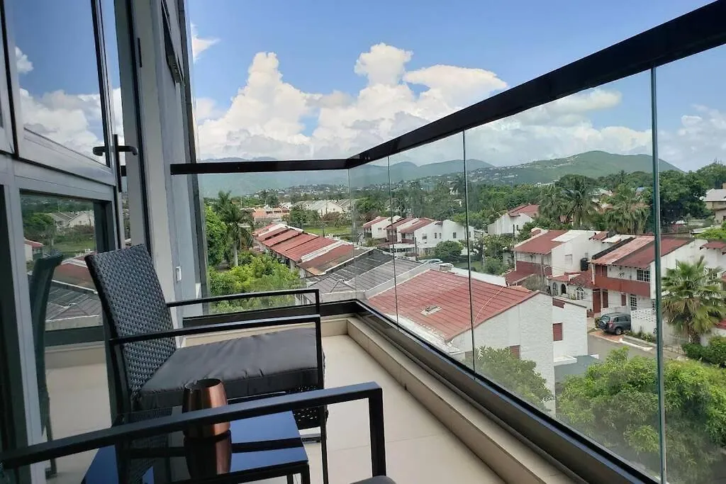 2B/R Parkhurst Paradise With Infinity Edge Rooftop Pool Kingston Jamaica
