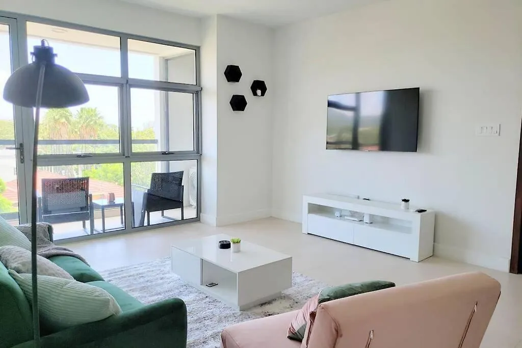 2B/R Parkhurst Paradise With Infinity Edge Rooftop Pool Kingston Apartment